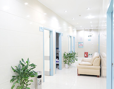 �������а���